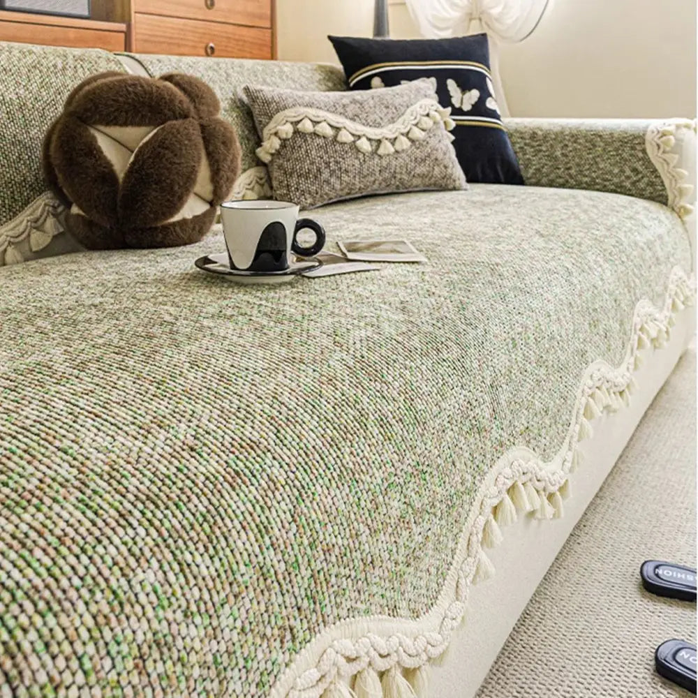 Chic Chenille Bouclé rutschfeste Couchabdeckung mit welligem Fransenbesatz