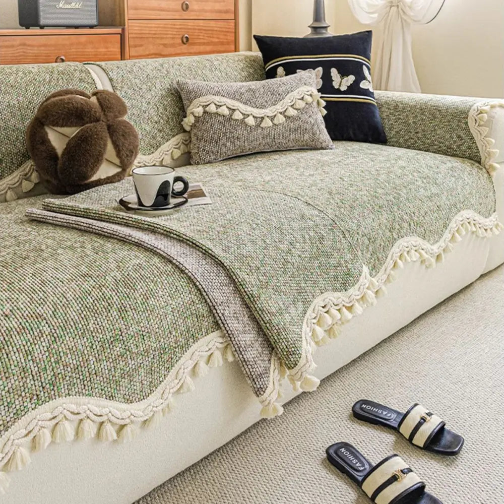 Chic Chenille Bouclé rutschfeste Couchabdeckung mit welligem Fransenbesatz